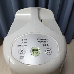 猛暑の今夏に!☆CORONA(コロナ)☆除湿機☆CD-P6313 W(ホワイト)☆コンプレッサー方式☆木造7/8畳・コンクリート14/16畳(50Hz/60Hz)☆程度良の画像