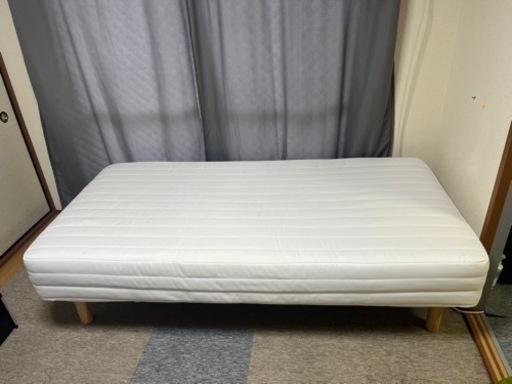 無印良品の脚付マットレス(シングル)