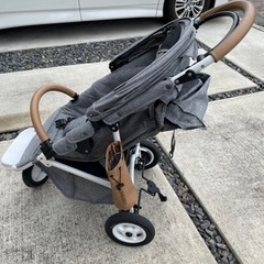 AIRBUGGY フロムバース　グレー
の画像