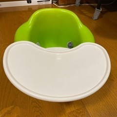 ✨ベビーチェア⭐️テーブル付きBUMBO✨の画像