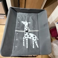 折りたたみ式　オムツ交換台　おむつ交換台　沐浴後のお着替えにもの画像