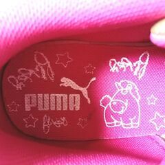 【puma(プーマ)のスニーカー】　(女の子用の可愛いスニーカーです) の画像