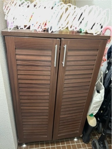 靴箱　引き取り決まりました！