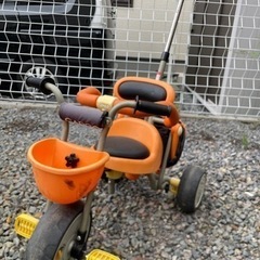 三輪車　色:オレンジ