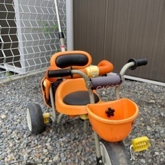 三輪車　色:オレンジの画像