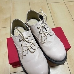 女性の靴　24cm