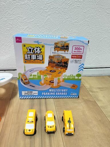 【新品未開封】 2個セット スリーズ　ミニカー用立体駐車場　販売終了 ミニカーの立体駐車場のおもちゃ - メルカリ