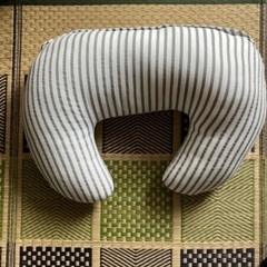西松屋授乳クッションの画像