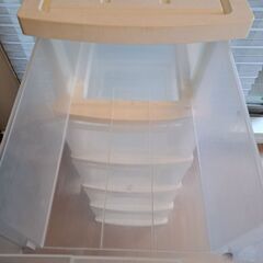 プラスチック収納の画像