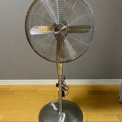 扇風機　(メタルハイリビング扇風機)
