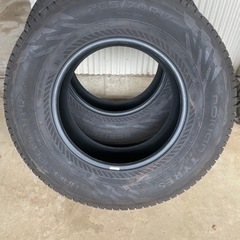 ノキアンハッカペリッタSUVスタッドレスタイヤ265/70R17 4本の画像