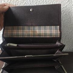 Burberry バーバリー 長財布　二つ折り財布の画像
