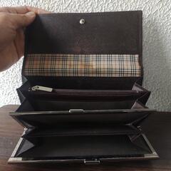 Burberry バーバリー 長財布　二つ折り財布の画像