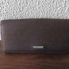 Burberry バーバリー 長財布　二つ折り財布