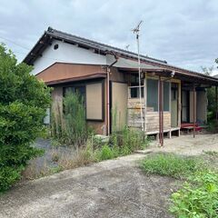 草むしり、草刈り　埼玉県鴻巣市