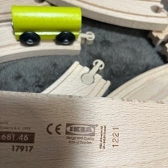 おもちゃ おもちゃ 知育玩具　木の電車　IKEAの画像