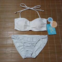 🍀未使用🍀　値下げ　水着４点セット　９号の画像