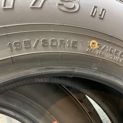 ハイエース キャラバン 新車外し４本セット 工賃廃棄コミコミ価格 195/80R15　107/105N　LTの画像
