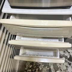 引き出し式　冷凍庫の画像