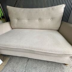 ローソファにもなるコンパクトソファ