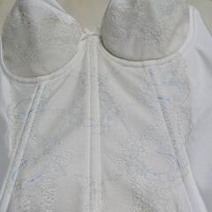 本日　丸山まで取りに来て下さる方限定！ブライダル用矯正ビスチェ&アンダースコートセットの画像