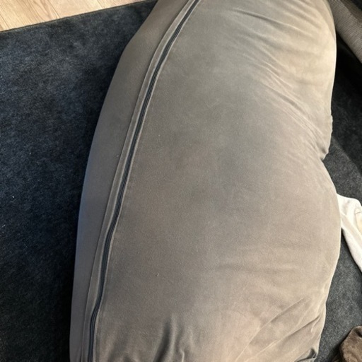 正規品☑️ヨギボークッション