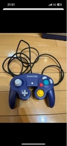 GAME CUBE（ゲームキューブ）コントローラー中期型 バイオレット