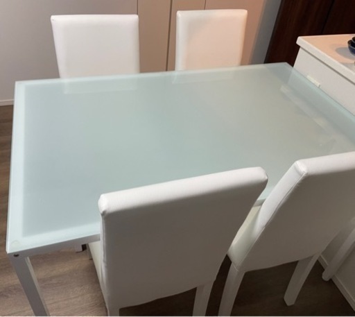 【7/18値引(7/25迄)】 ガラス製ダイニングテーブル5点セット/使用1年