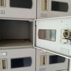 在庫３台☆中古激安シューズボックス スチール製【縦8段×横3烈＝24人用】会社 オフィス 下駄箱 靴箱 事務所 店舗　★お値段交渉大歓迎