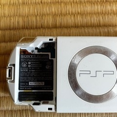 PSP 2000バッテリーなし　ソフト多数の画像