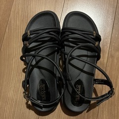NUOVO サンダル