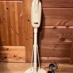★マキタ　充電式クリーナとスタンド　※ジャンク品