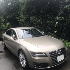 アウディ　A7