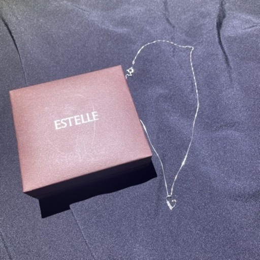 ESTELLEハートネックレス プラチナ