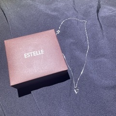 ESTELLEハートネックレス プラチナの画像