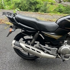 ヤマハYBR 125 cc 黒