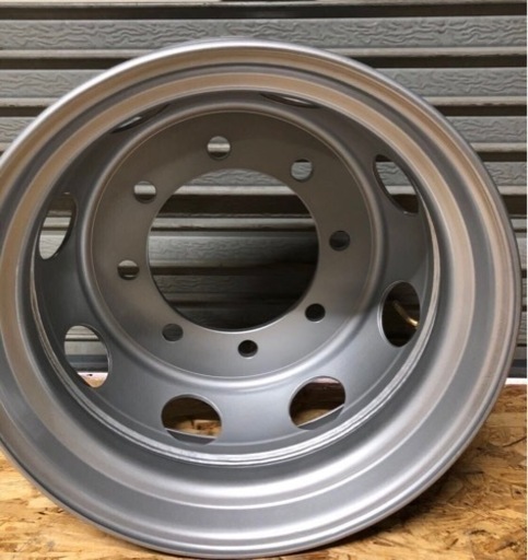【新品未使用品】北海道 旭川市 RTG 新品ホイール 8穴 19.5インチ PCD275mm 12本セット silverpaint ス