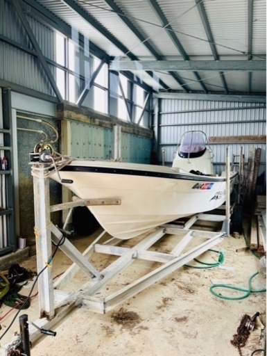 プレジャーボート