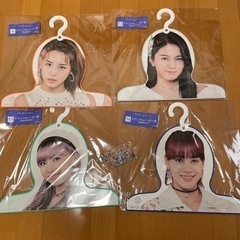 NiziU  ビジュアルハンガー　キーホルダー