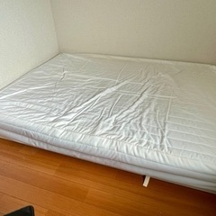 無印良品セミダブルベッド 脚付き