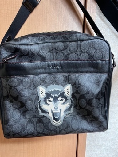 coach ウルフ　ショルダーバック