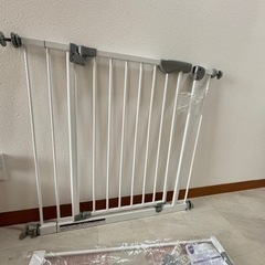 ベビざらす　ベビーゲートの画像