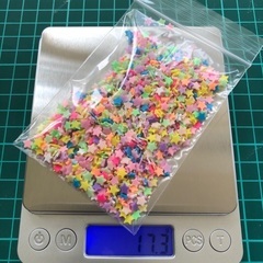 樹脂フレーク15g(カラフルスターミックス) ポリマークレイ冬休みの工作の画像