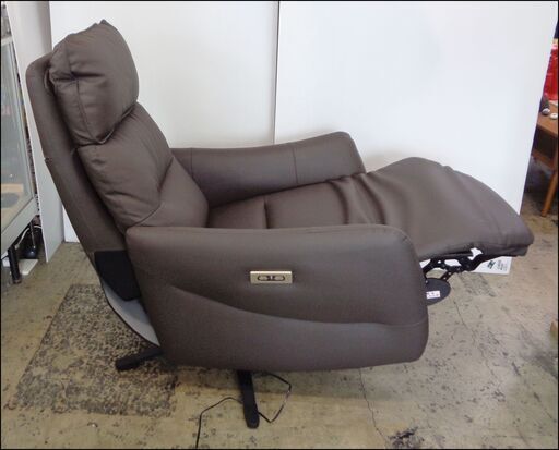 ニトリ電動リクライニングパーソナルチェア(2モーター LE01