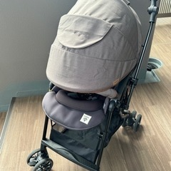 ベビーカー　Combi (コンビ) スゴカルαの画像