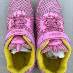 ⭐️瞬足⭐️23.0センチ⭐️
の画像