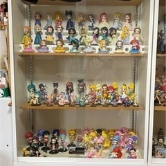 フィギュア棚　フィギュアケース　飾り棚