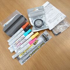 馬印 ウェルカムボード 透明ボード 社内掲示板 コミュニケーションボード 23サイズの画像