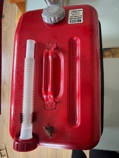 ガソリン携行缶20L