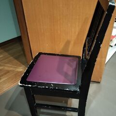 あげます無料０円で！ジャンク　とても古いピアノ椅子の画像